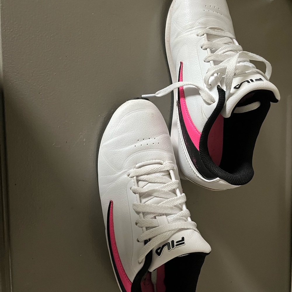 Fila - Picture 3 of 4